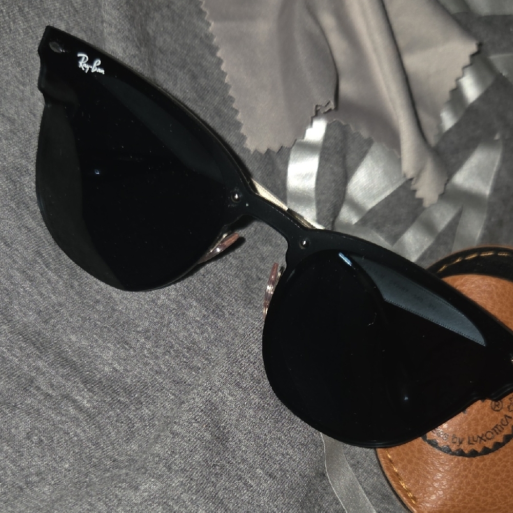 Ray-Ban Classic Black Sunglasses